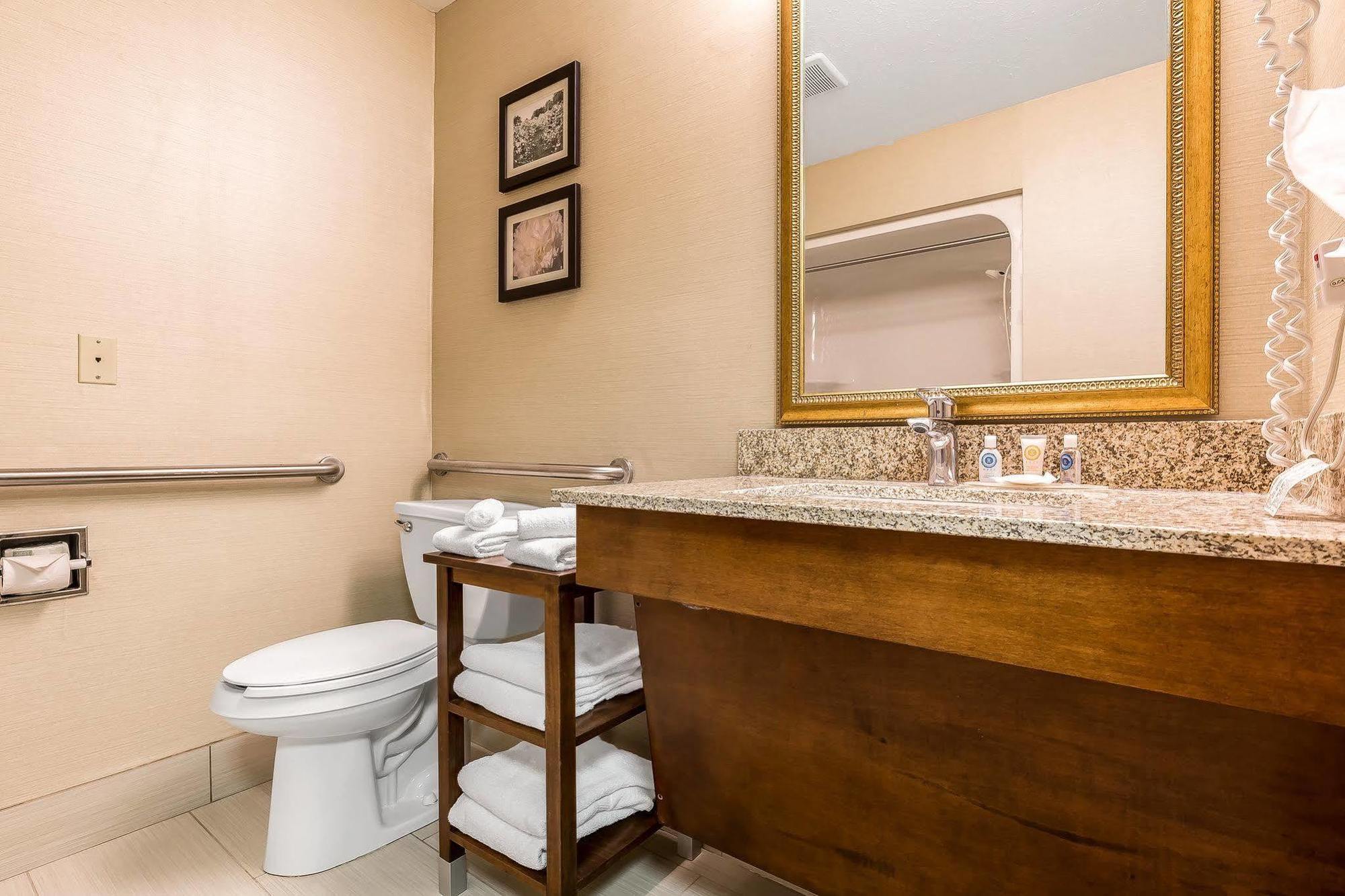Comfort Inn & Suites Mishawaka-South Bend Exteriér fotografie